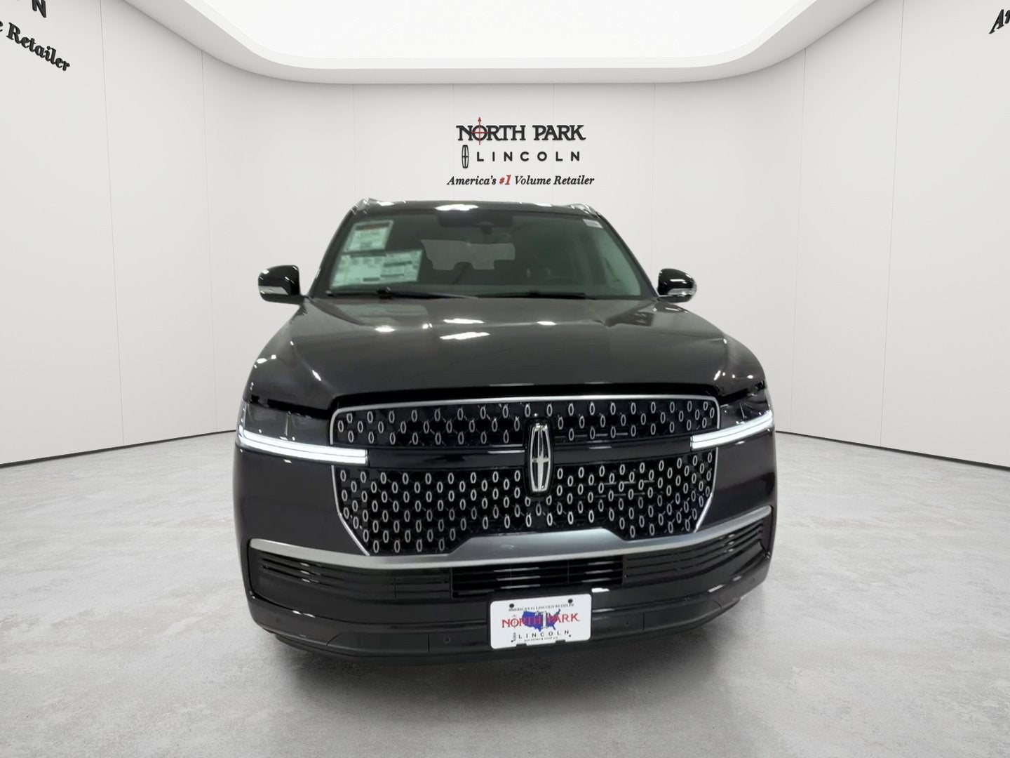 2027 Lincoln Navigator Premiere