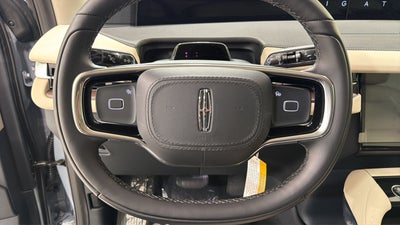 2027 Lincoln Navigator Premiere