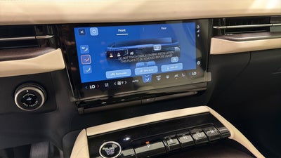 2027 Lincoln Navigator Premiere