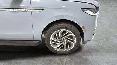 2027 Lincoln Navigator Premiere