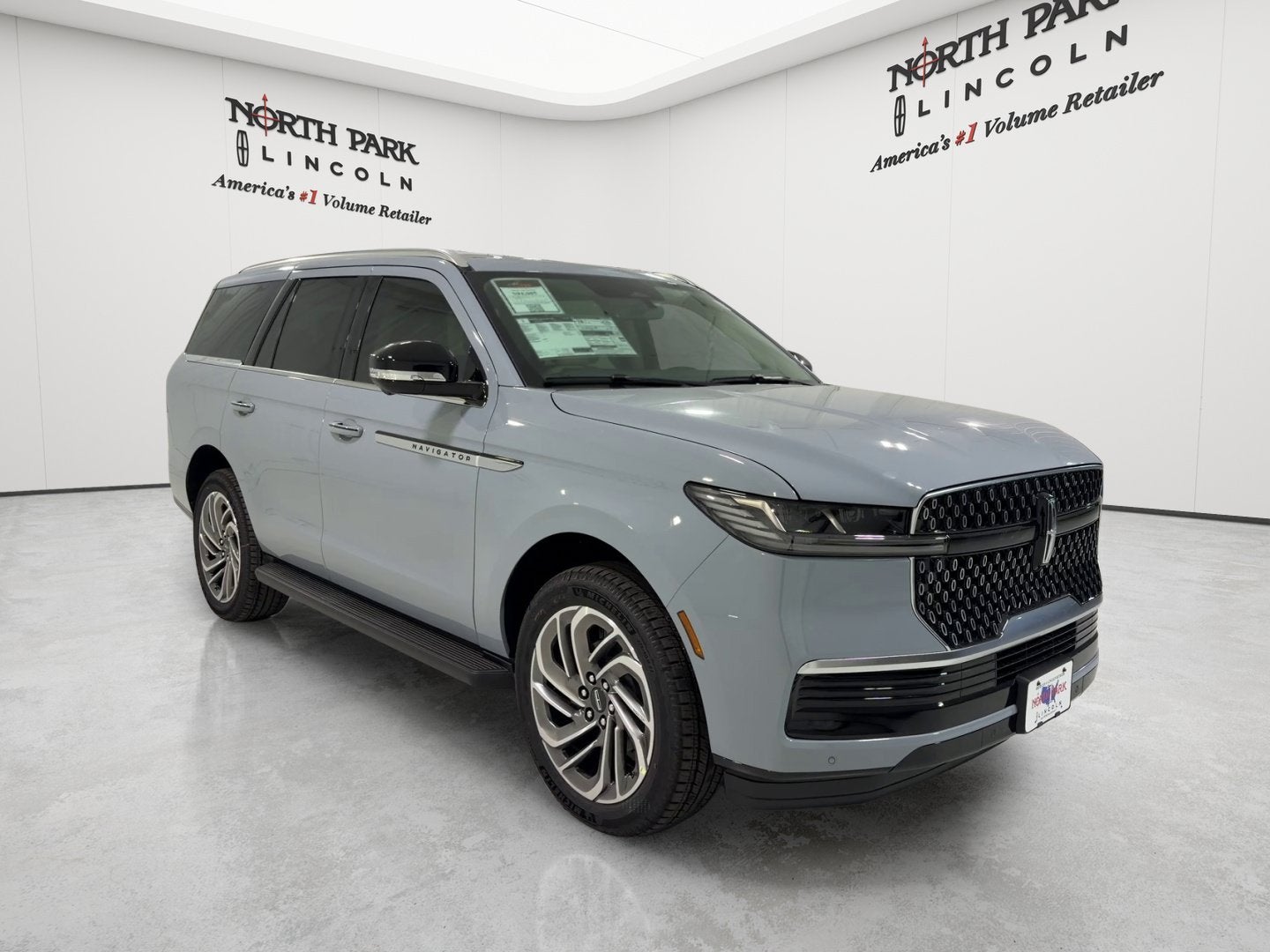 2027 Lincoln Navigator Premiere