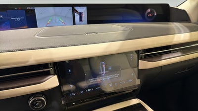 2027 Lincoln Navigator Premiere