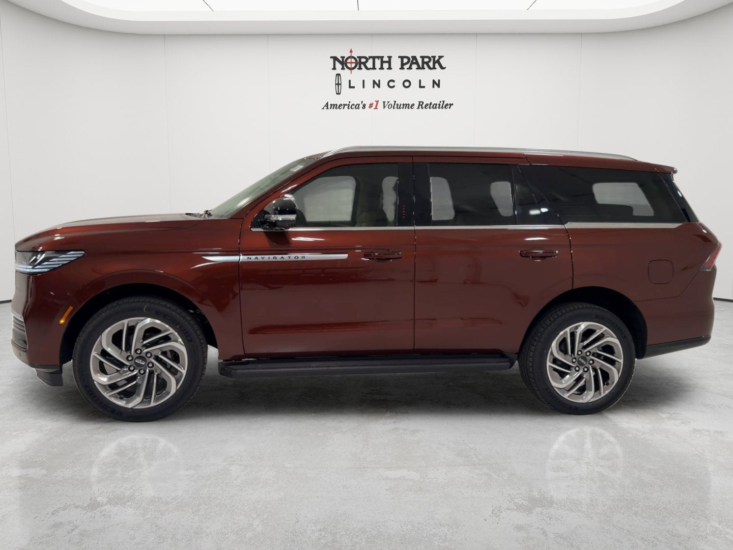 2027 Lincoln Navigator Premiere