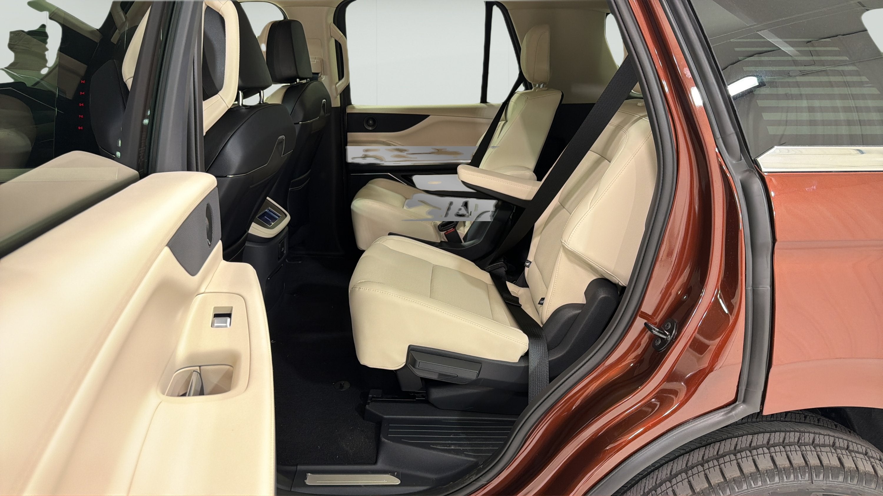2027 Lincoln Navigator Premiere