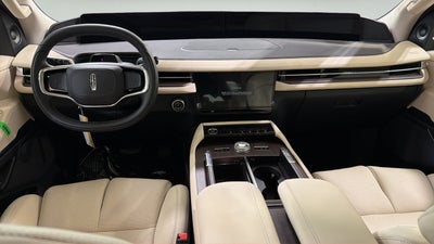 2027 Lincoln Navigator Premiere