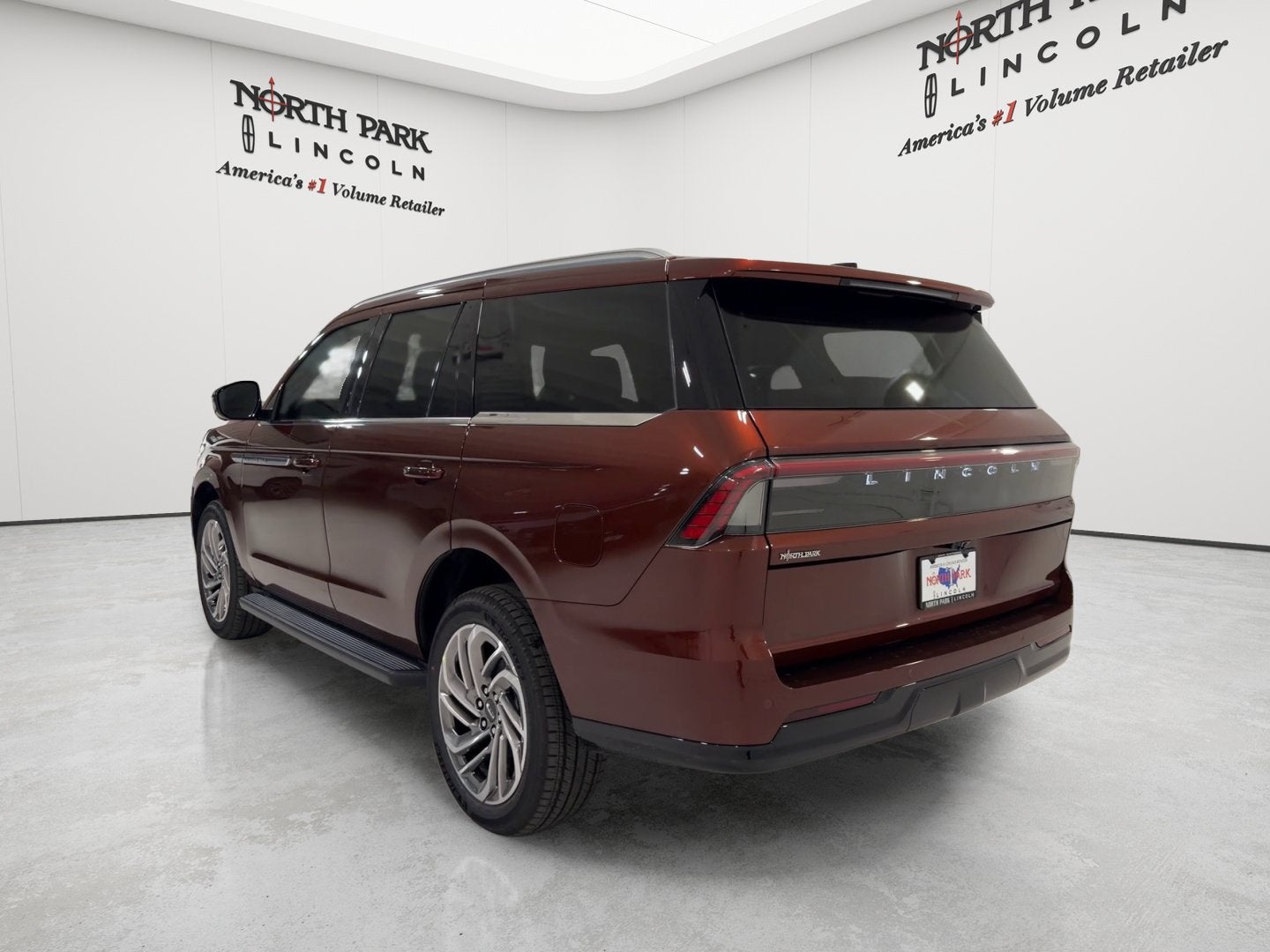 2027 Lincoln Navigator Premiere