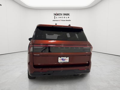 2027 Lincoln Navigator Premiere