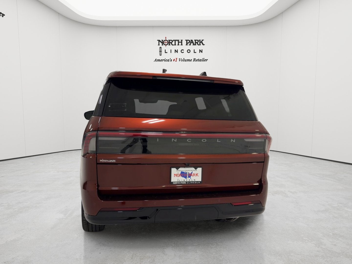 2027 Lincoln Navigator Premiere