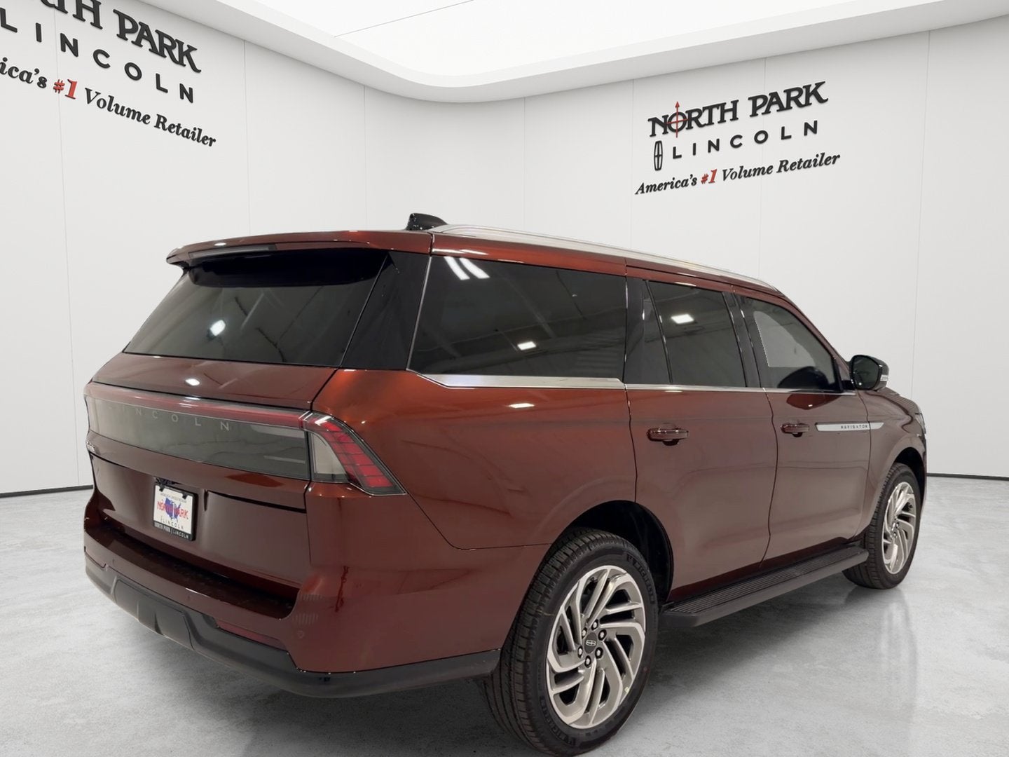 2027 Lincoln Navigator Premiere