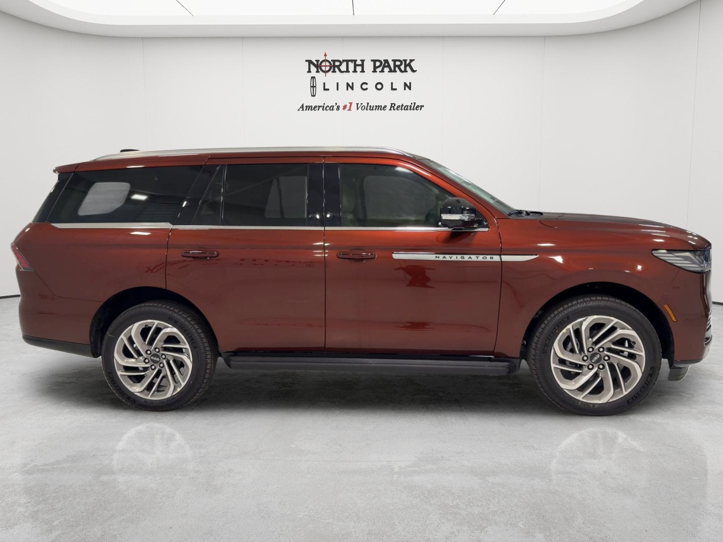 2027 Lincoln Navigator Premiere