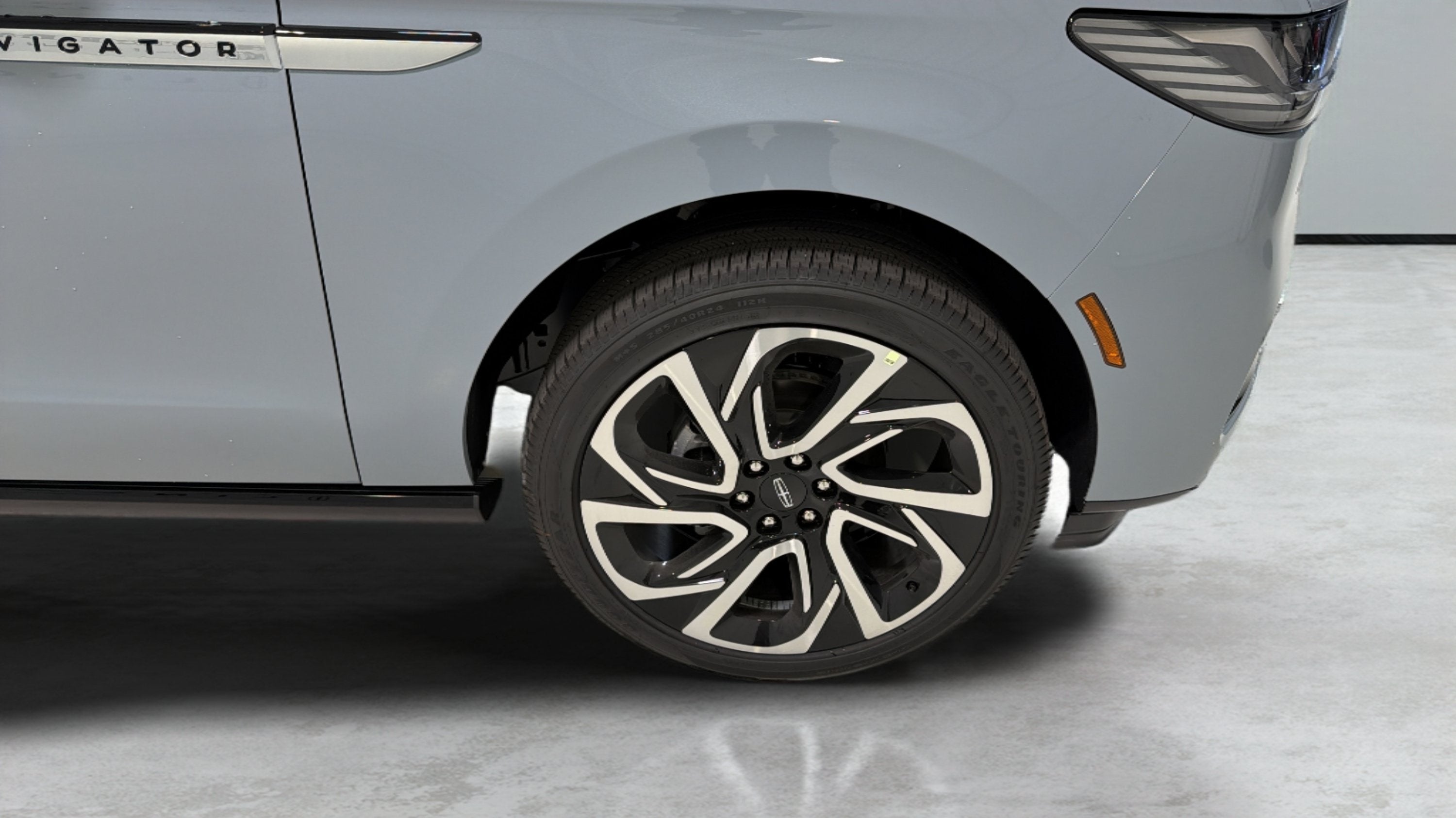 2027 Lincoln Navigator Reserve