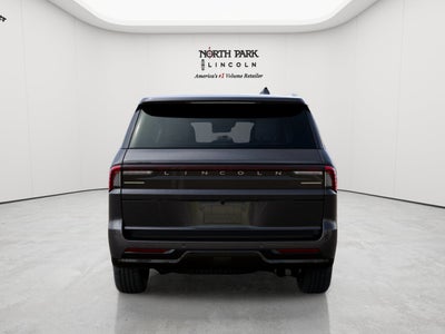 2027 Lincoln Navigator Reserve