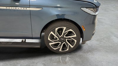 2027 Lincoln Navigator Reserve