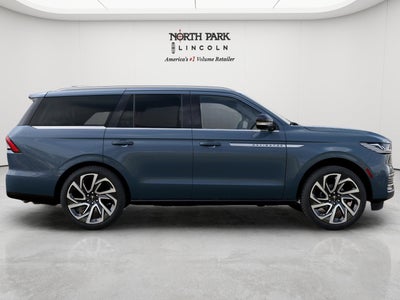 2027 Lincoln Navigator Reserve