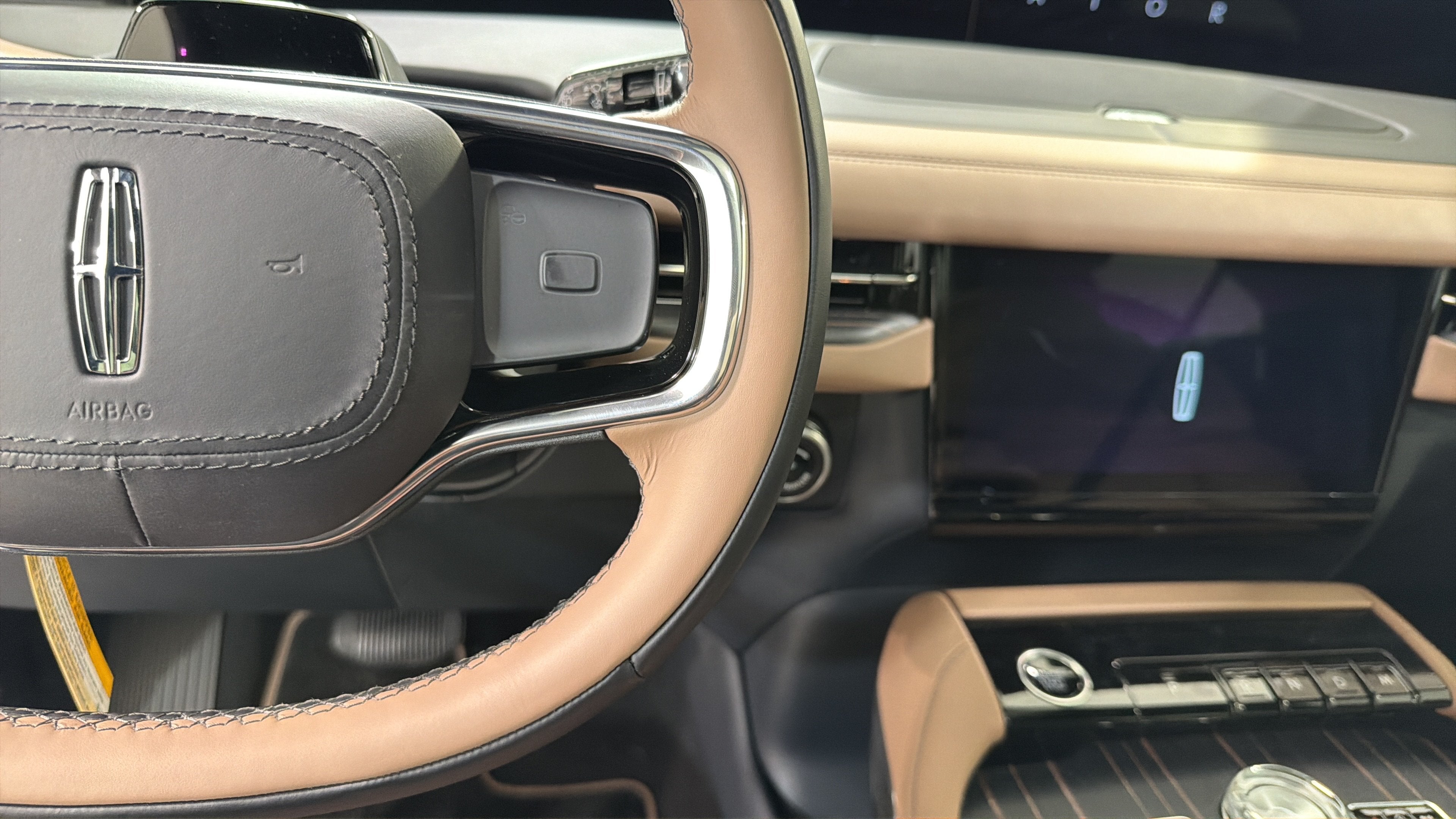 2027 Lincoln Navigator Black Label