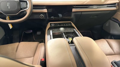 2027 Lincoln Navigator Black Label