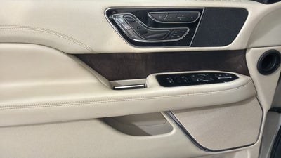 2019 Lincoln Navigator L Select