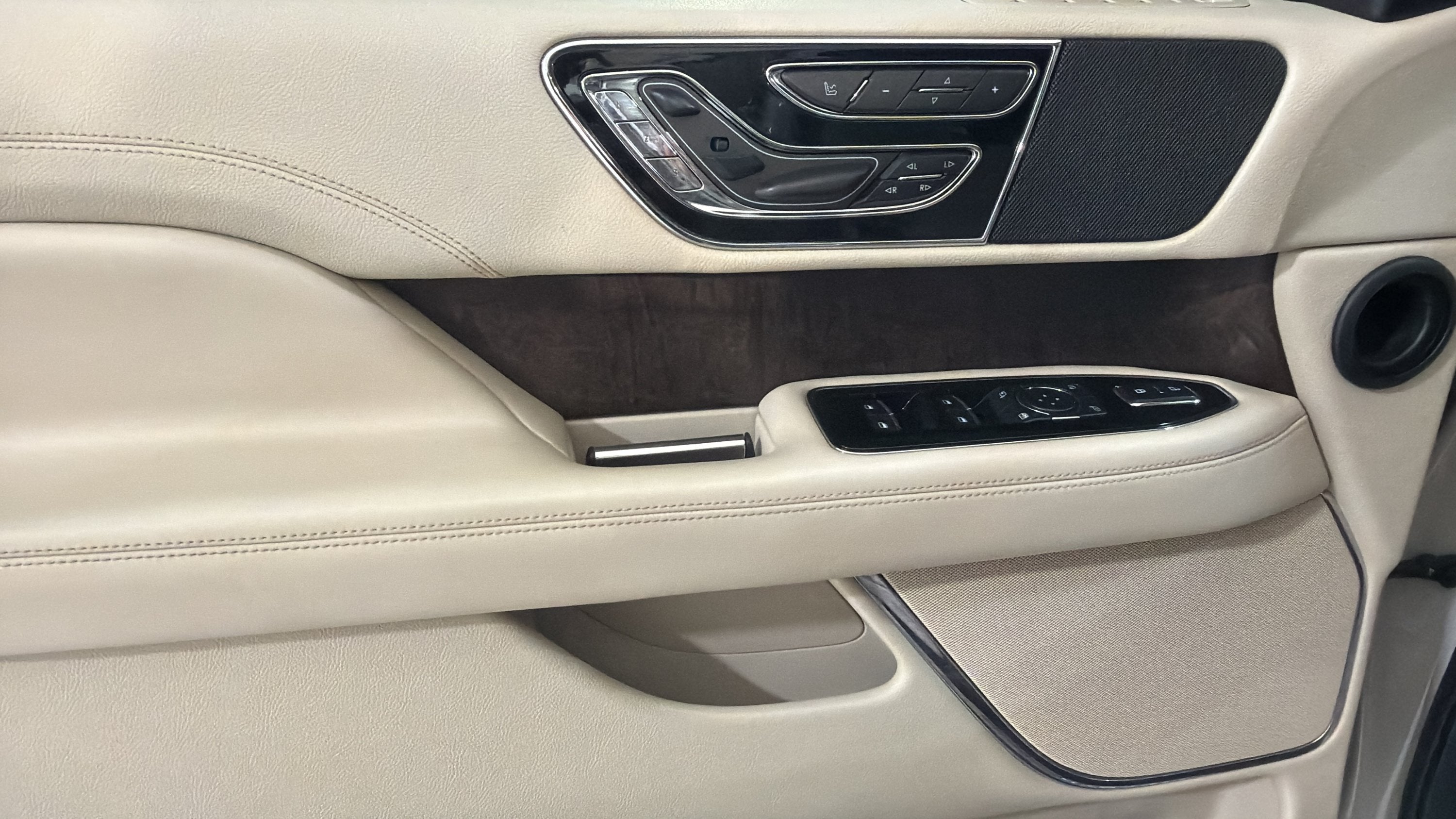 2019 Lincoln Navigator L Select