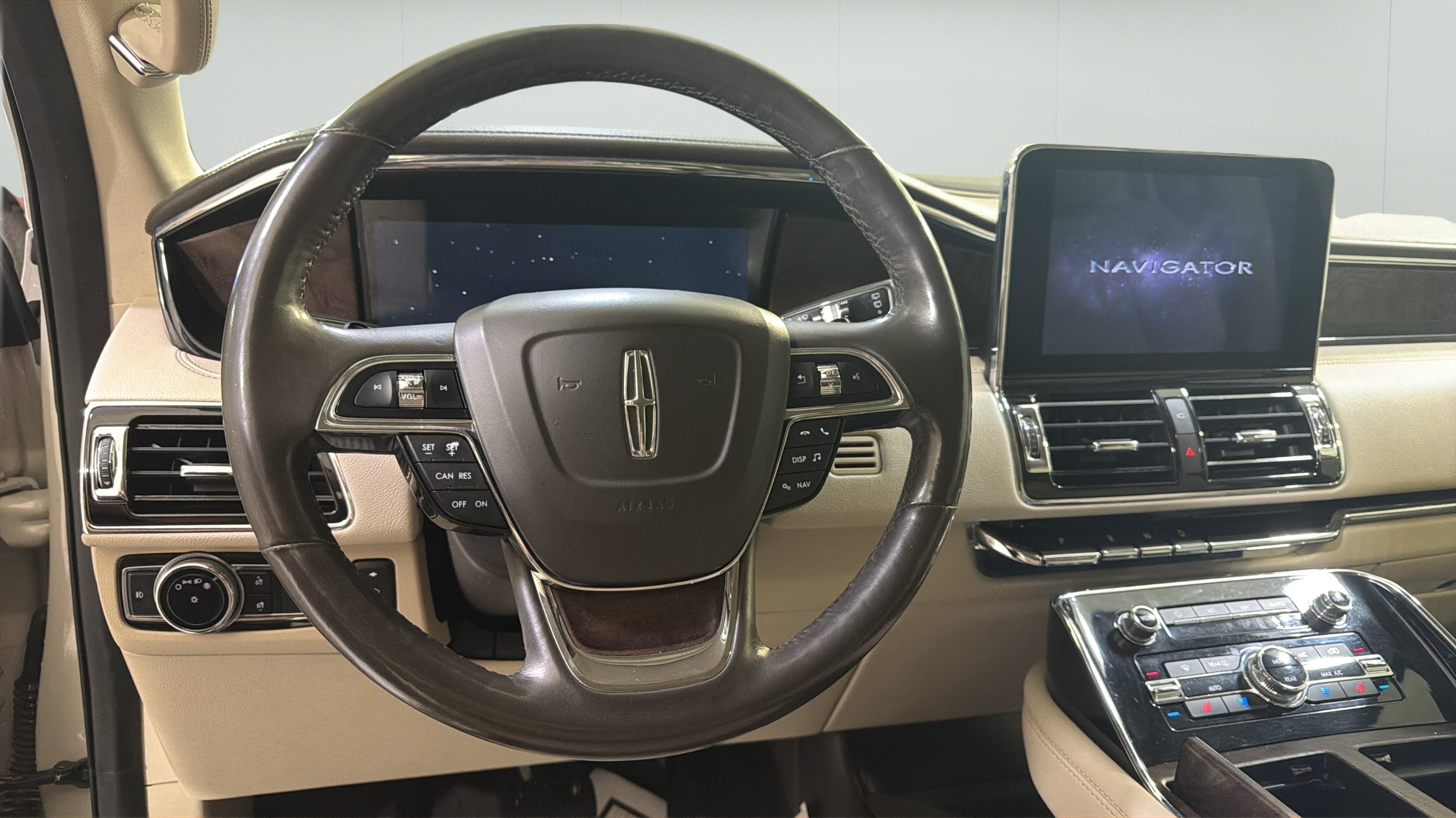2019 Lincoln Navigator L Select