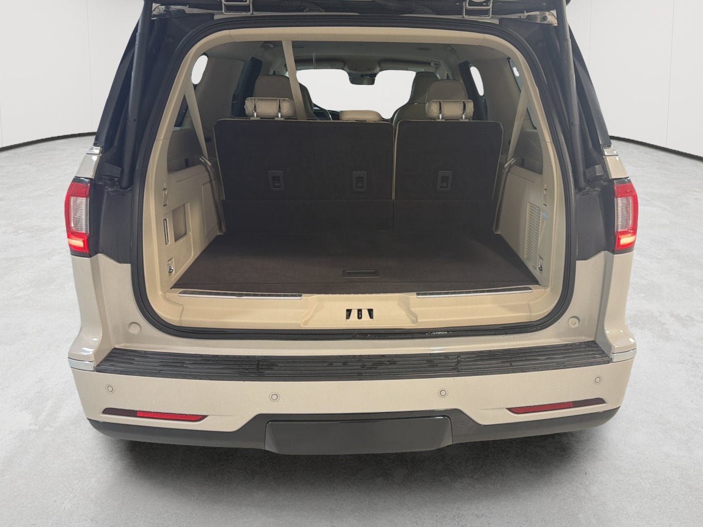 2019 Lincoln Navigator L Select