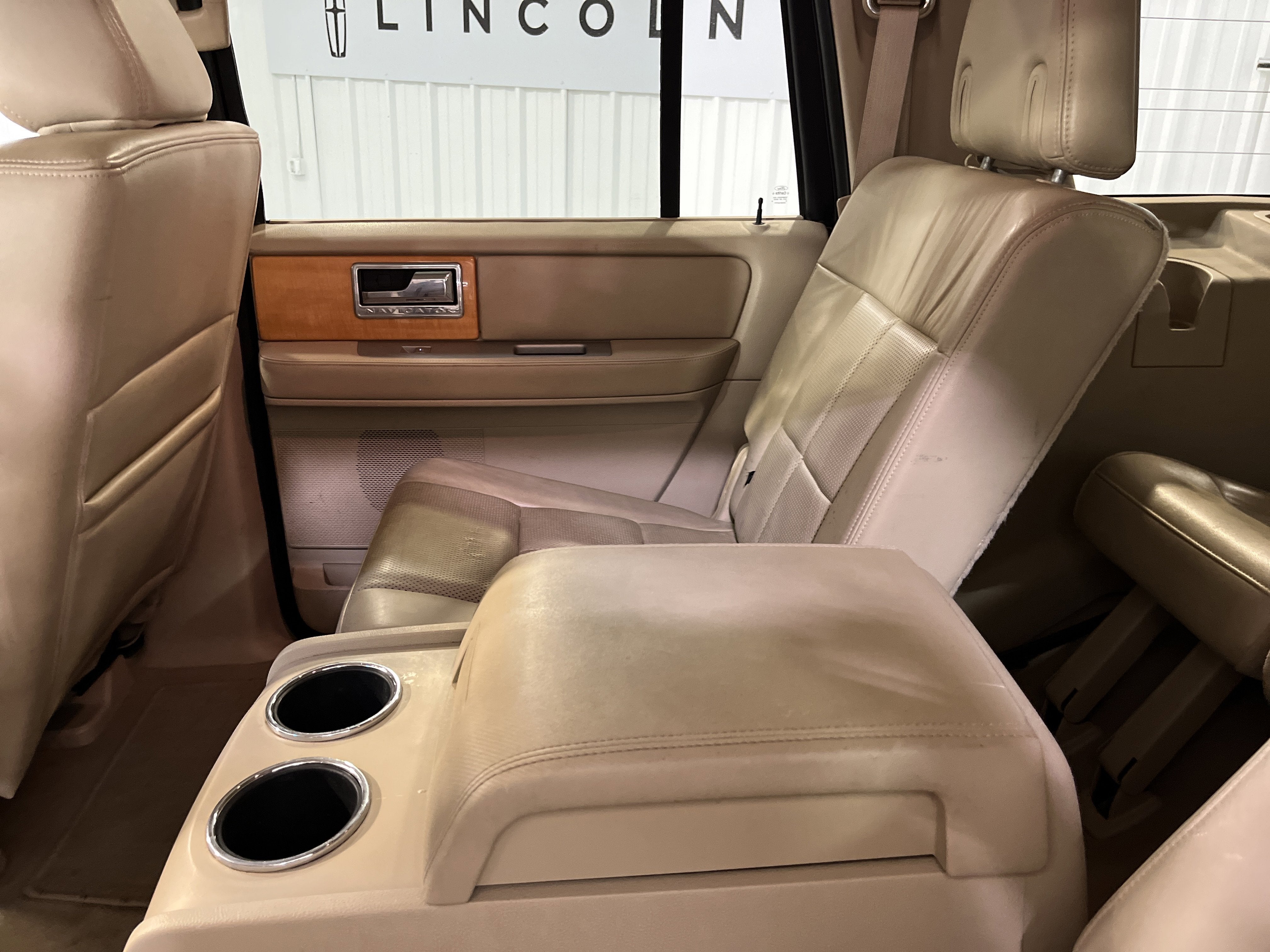 2010 Lincoln Navigator L L