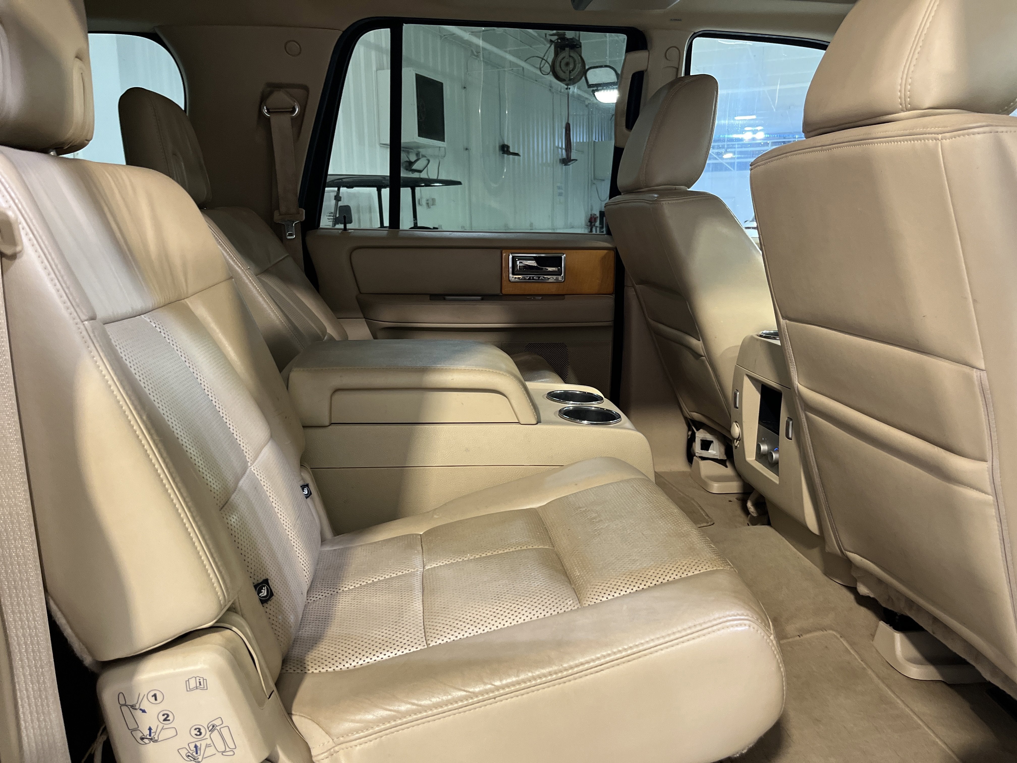 2010 Lincoln Navigator L L