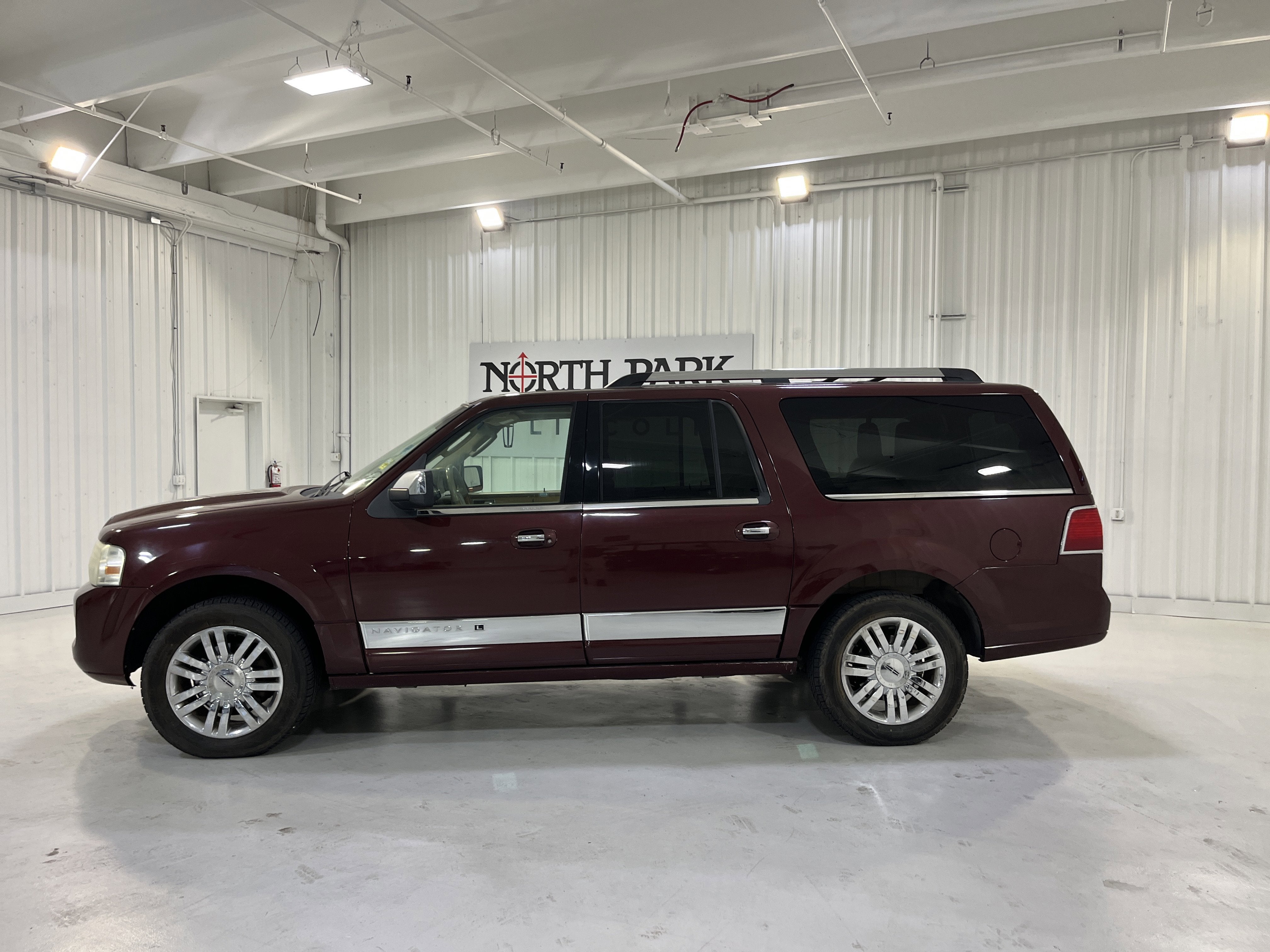 2010 Lincoln Navigator L L