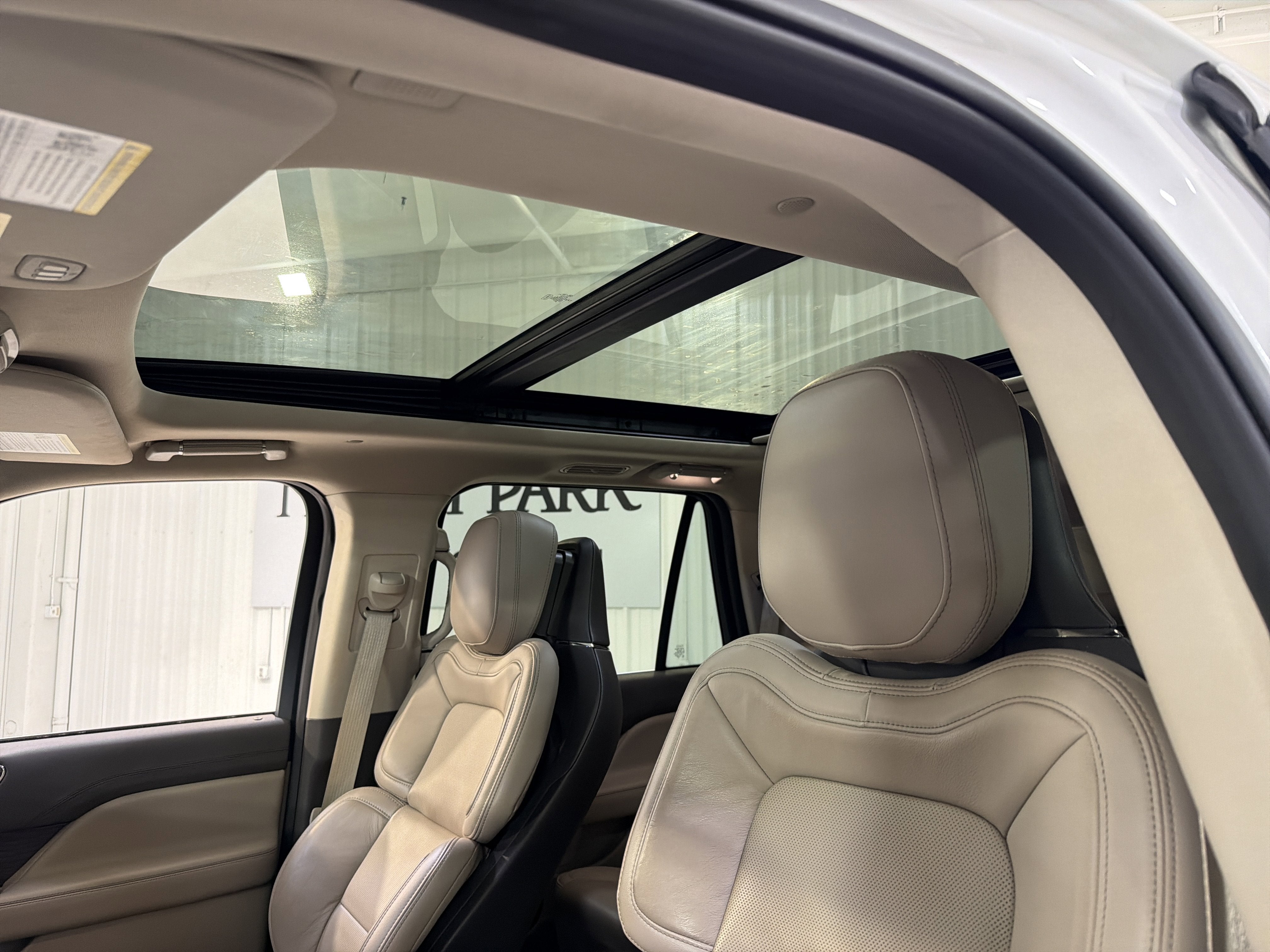 2023 Lincoln Navigator L Reserve