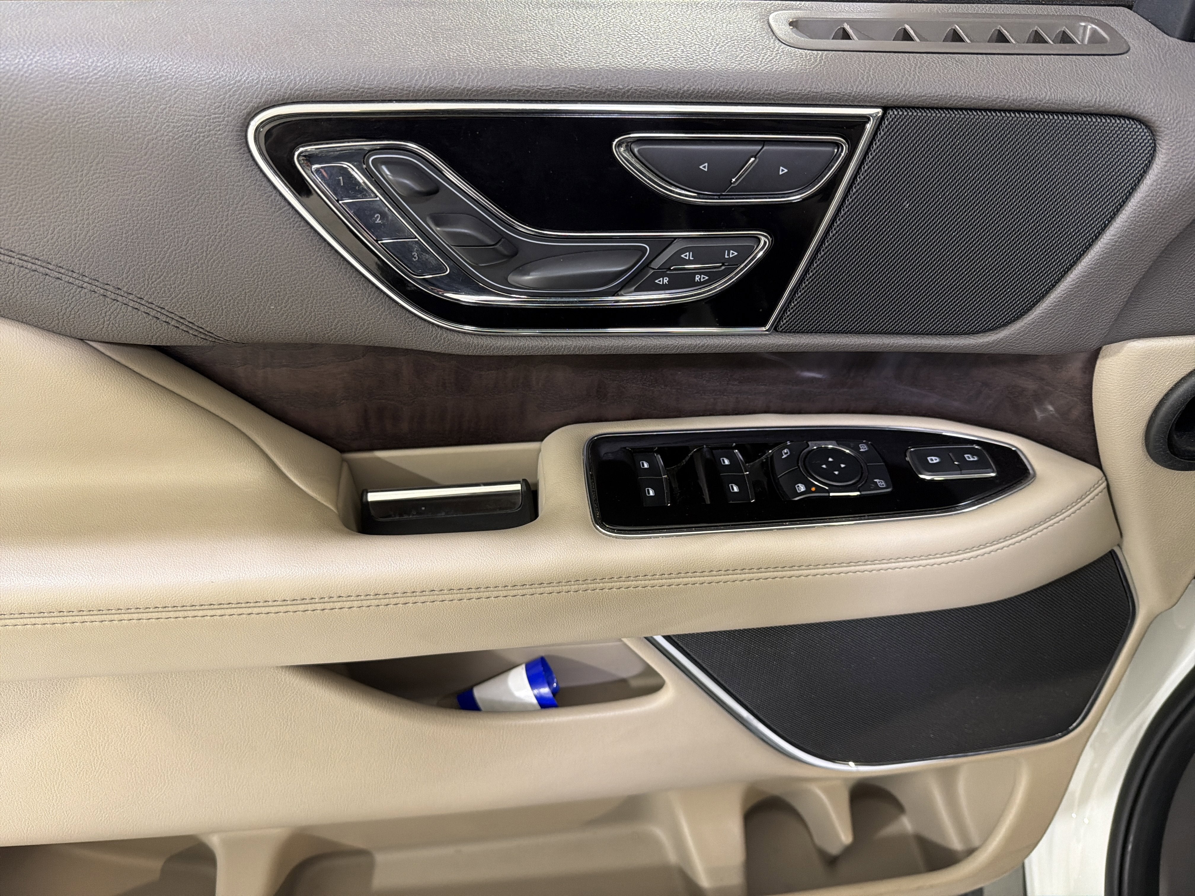 2023 Lincoln Navigator L Reserve