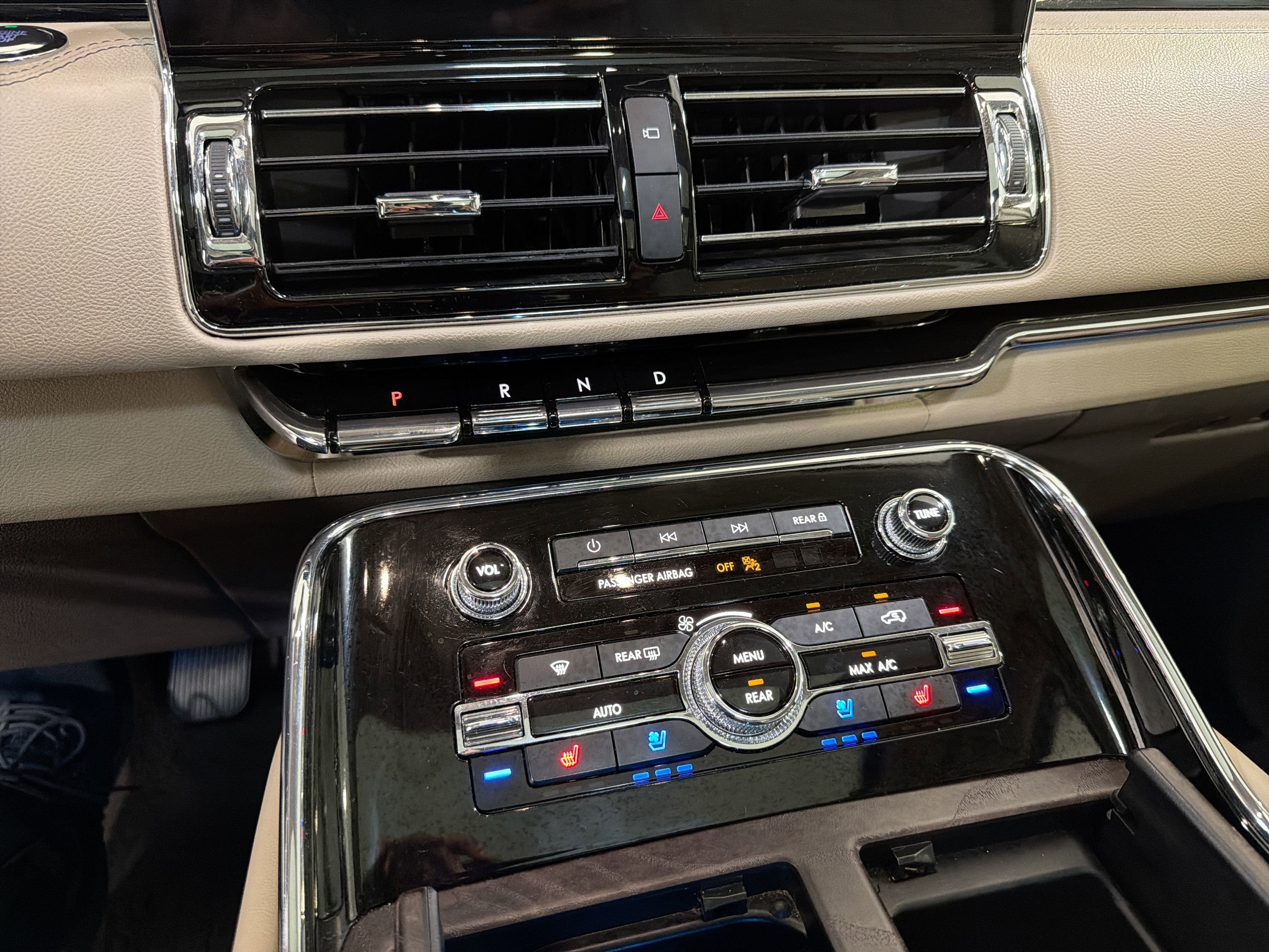 2023 Lincoln Navigator L Reserve