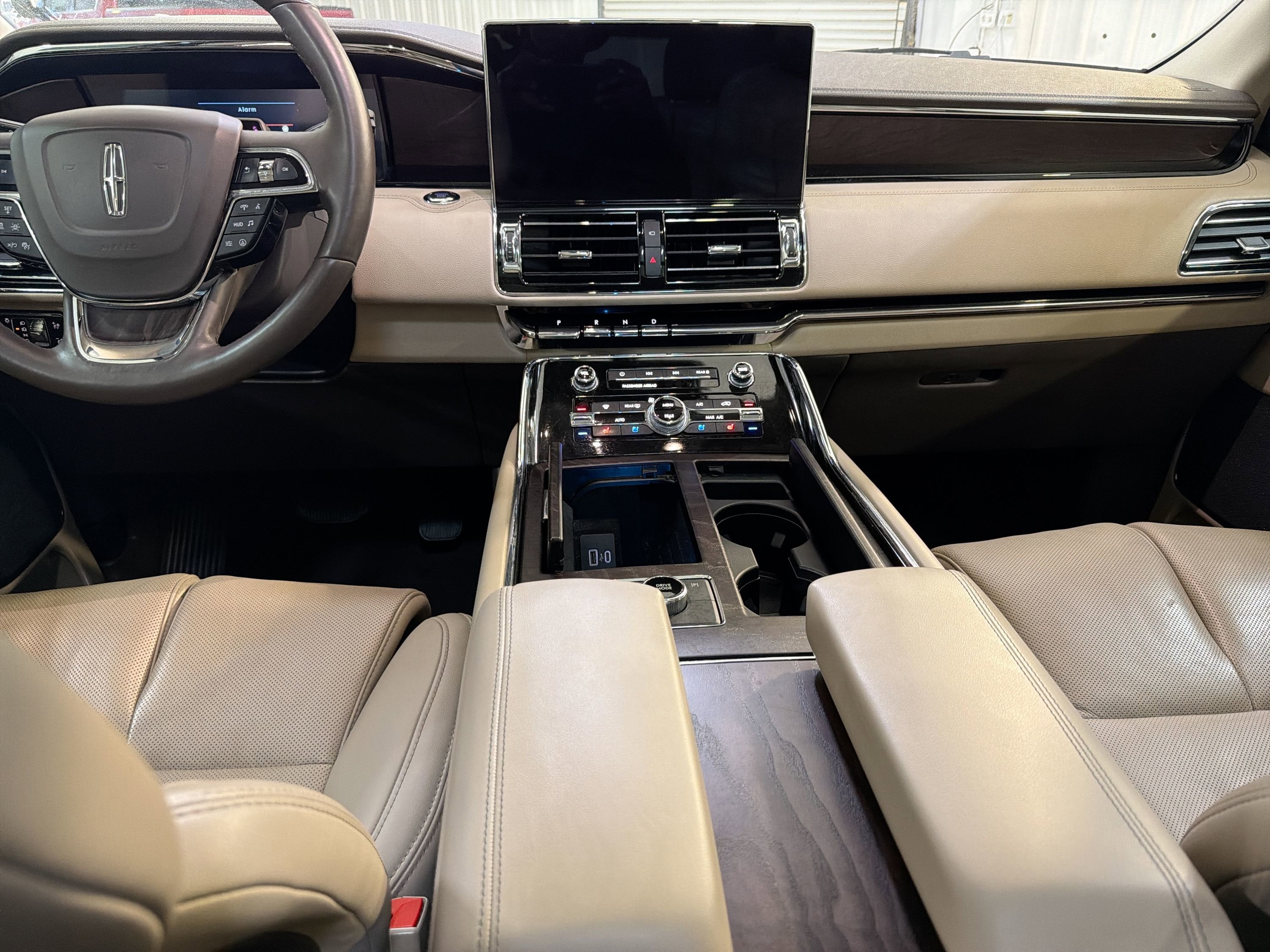 2023 Lincoln Navigator L Reserve