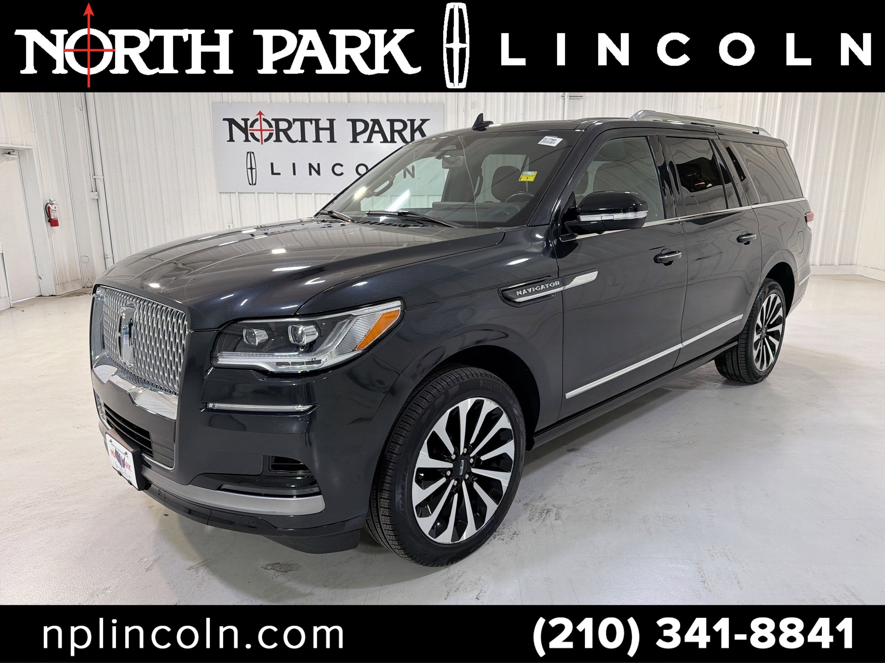 2023 Lincoln Navigator L Reserve