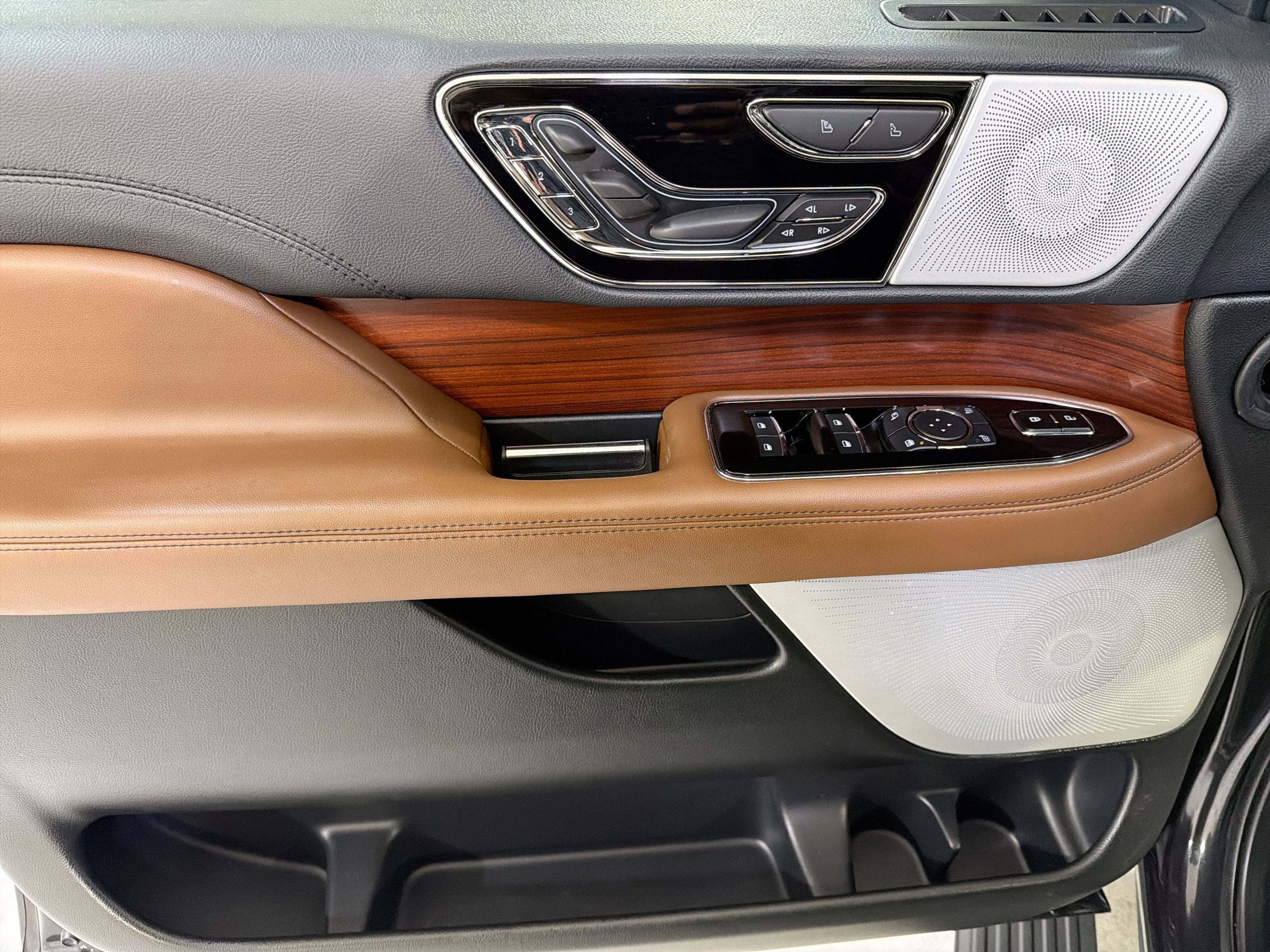 2023 Lincoln Navigator L Reserve