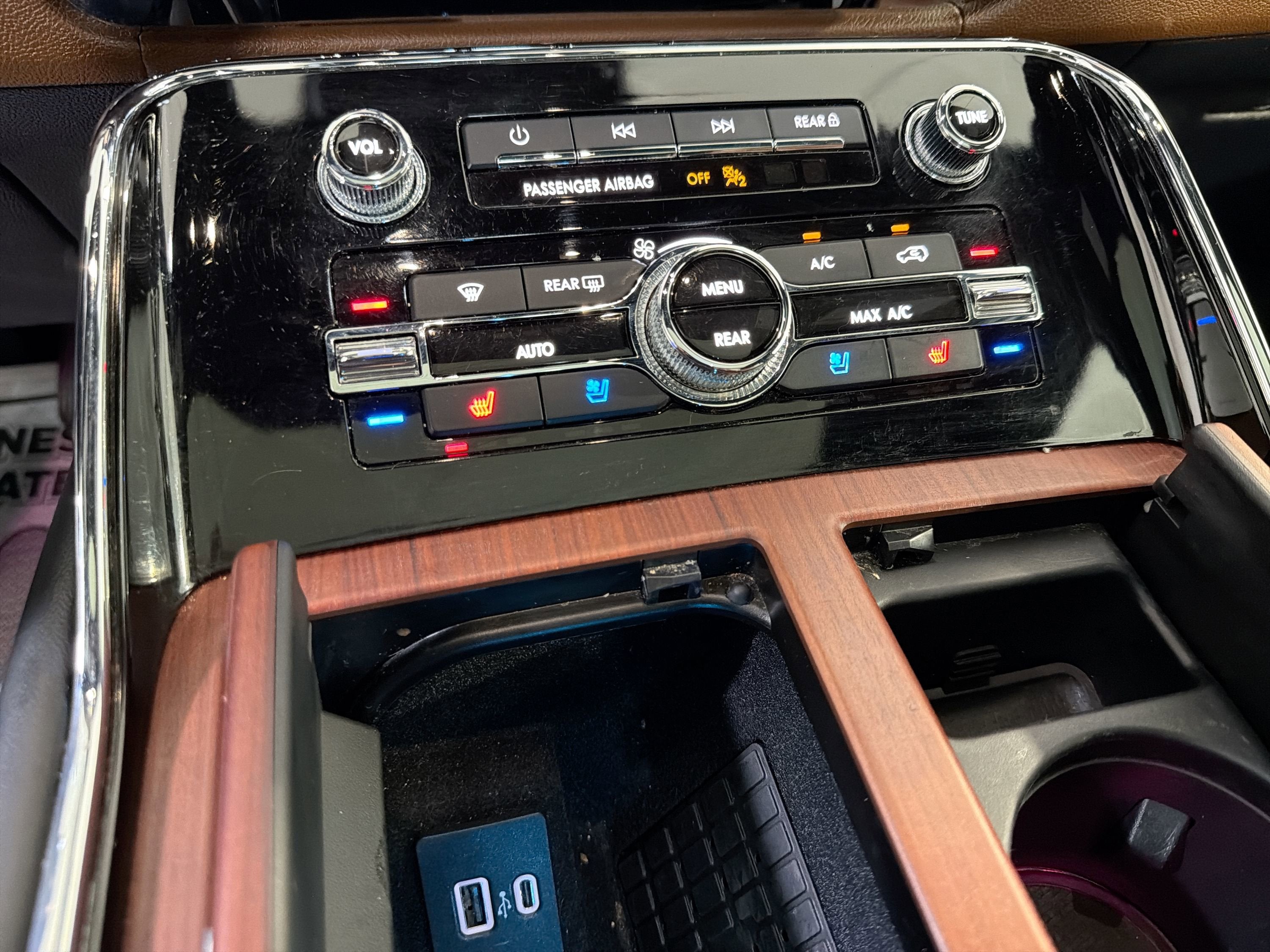 2023 Lincoln Navigator L Reserve