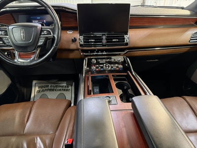 2023 Lincoln Navigator L Reserve