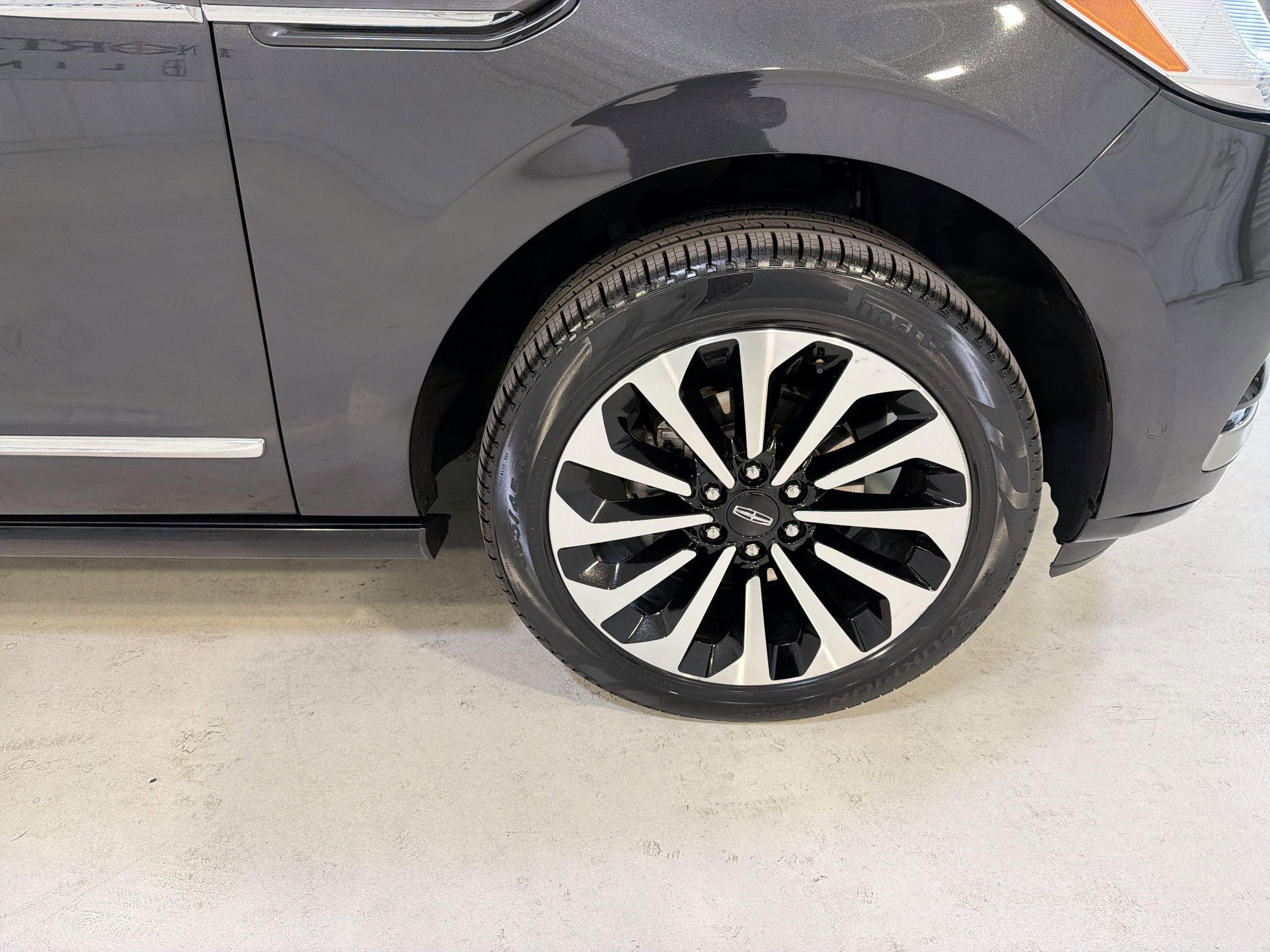 2023 Lincoln Navigator L Reserve