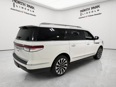 2022 Lincoln Navigator L Reserve