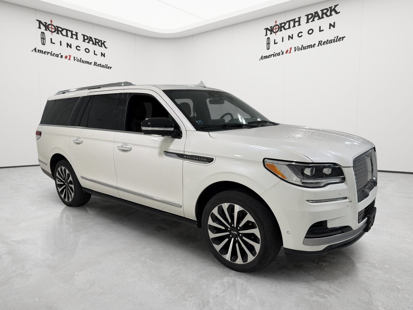 2022 Lincoln Navigator L Reserve