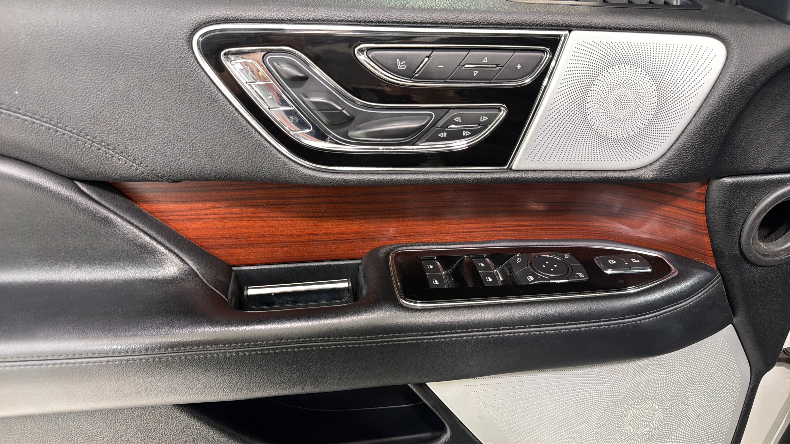 2021 Lincoln Navigator L Reserve