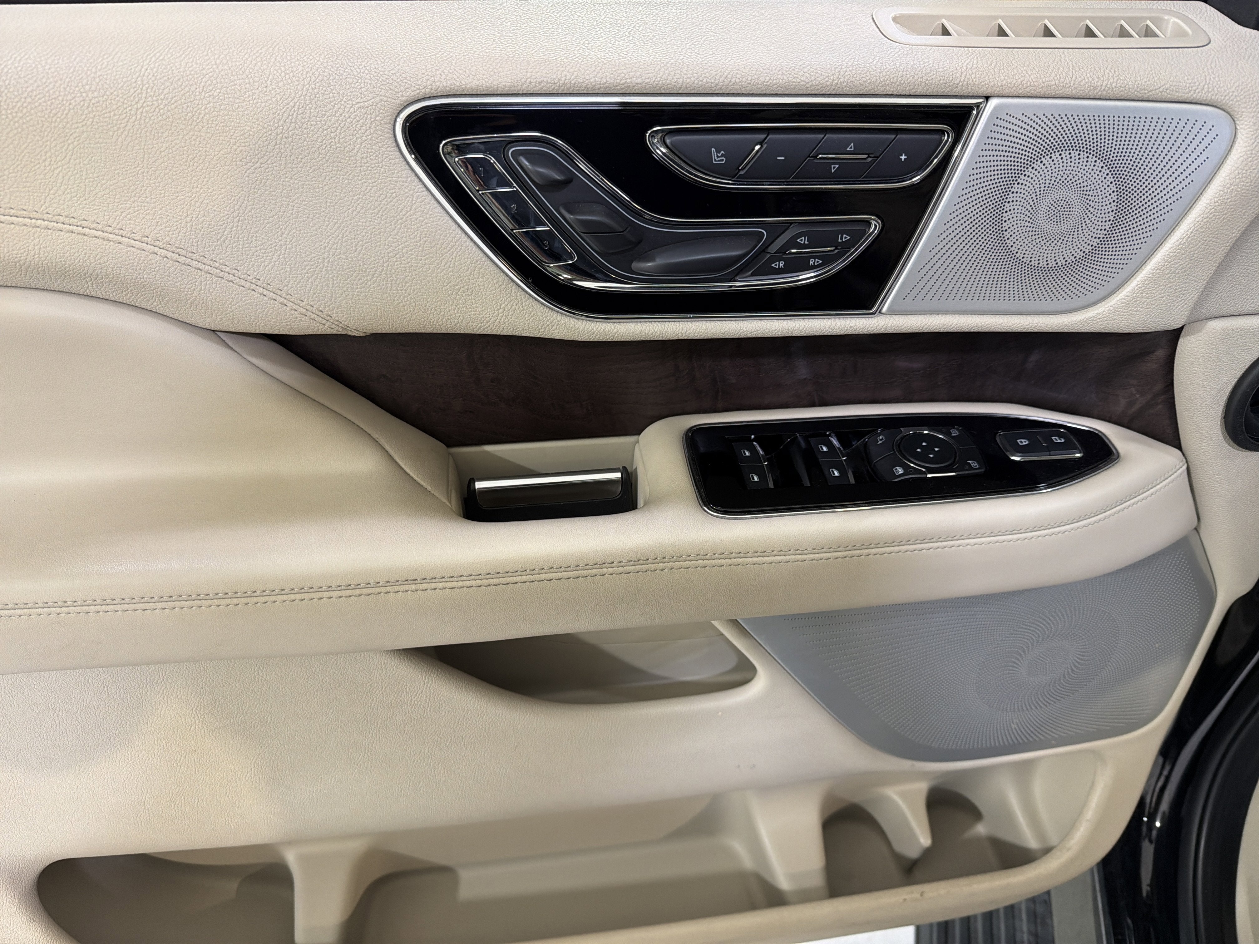 2020 Lincoln Navigator L Reserve