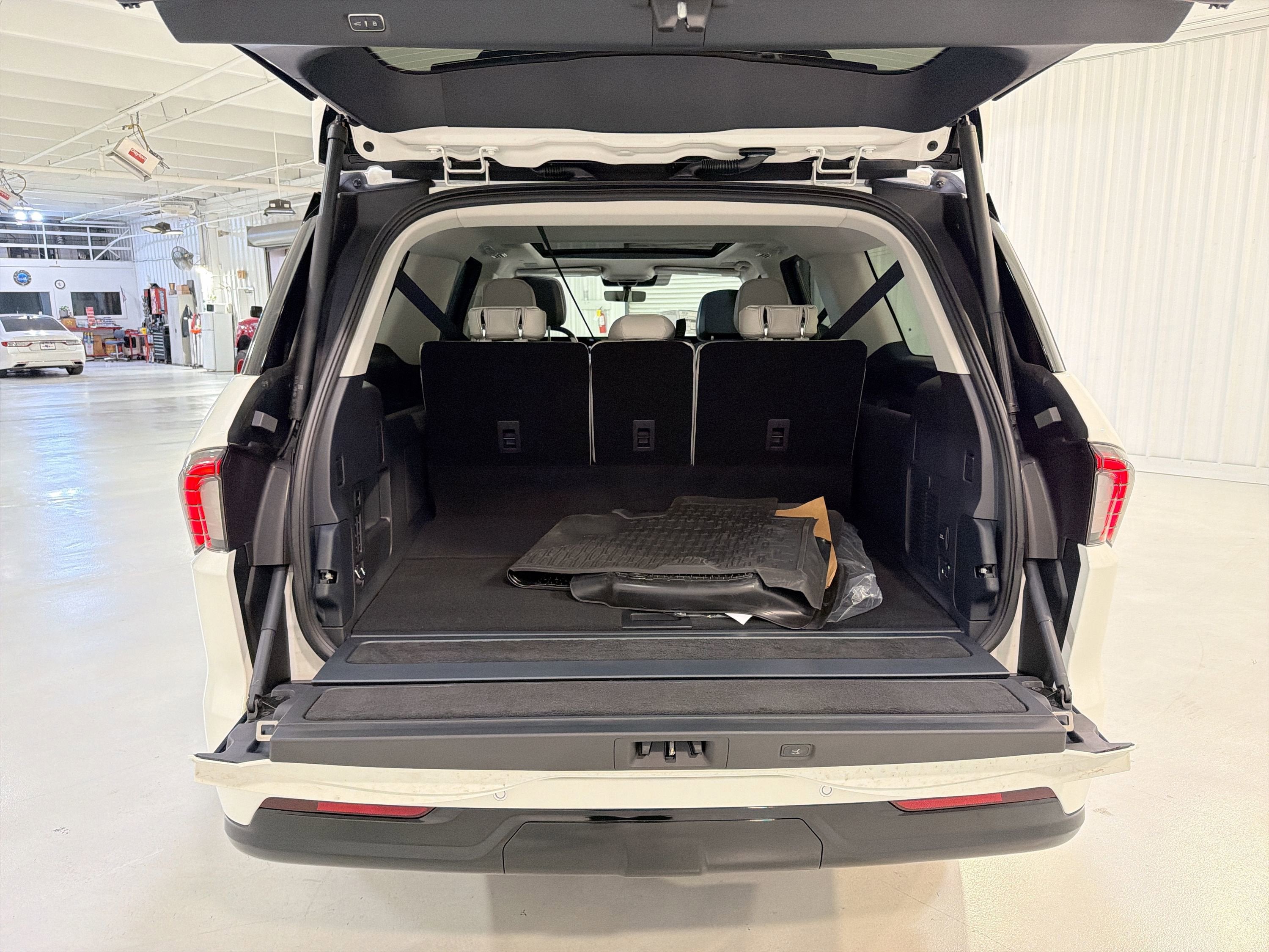 2026 Lincoln Navigator L Reserve