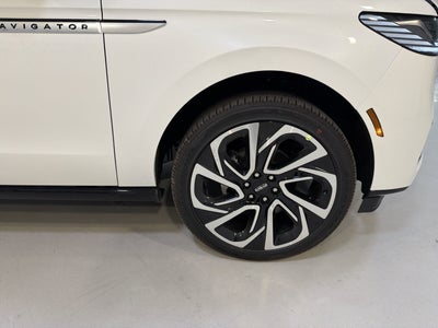 2026 Lincoln Navigator L Reserve