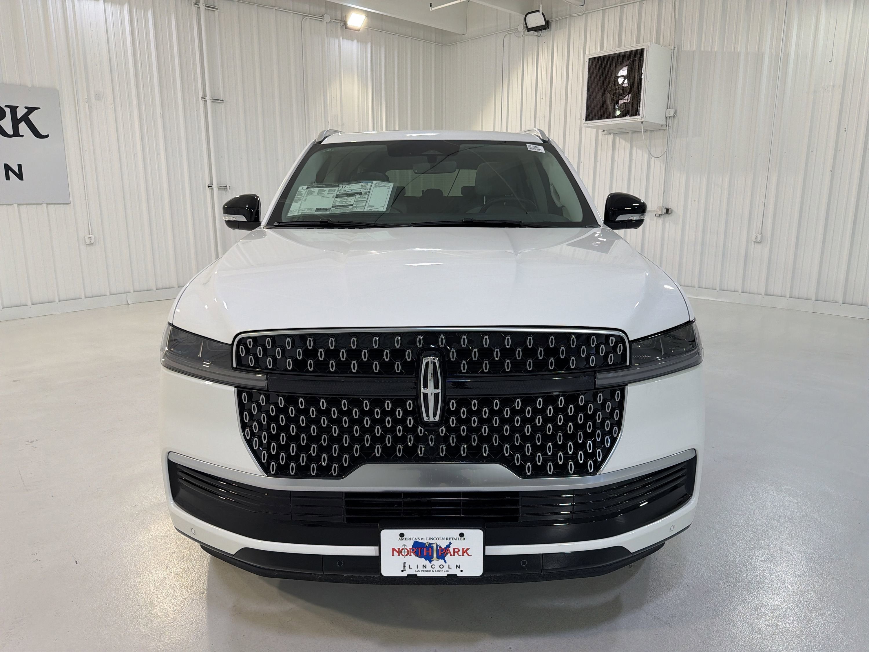 2026 Lincoln Navigator L Reserve