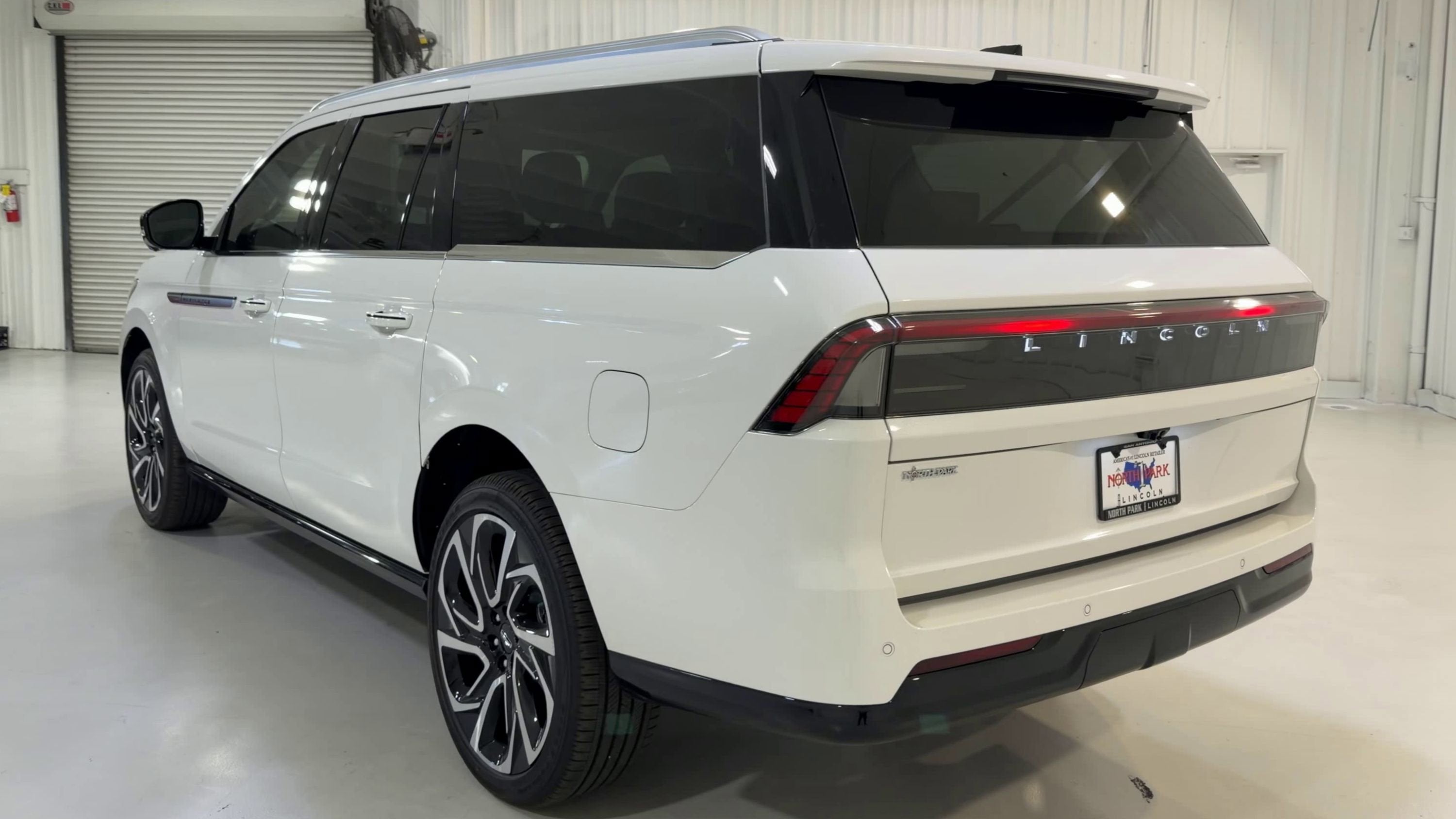 2026 Lincoln Navigator L Reserve