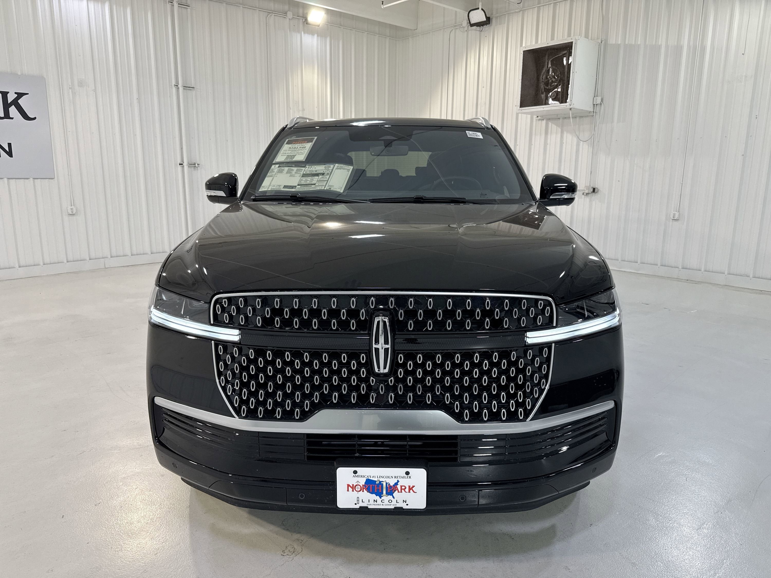 2025 Lincoln Navigator L Reserve