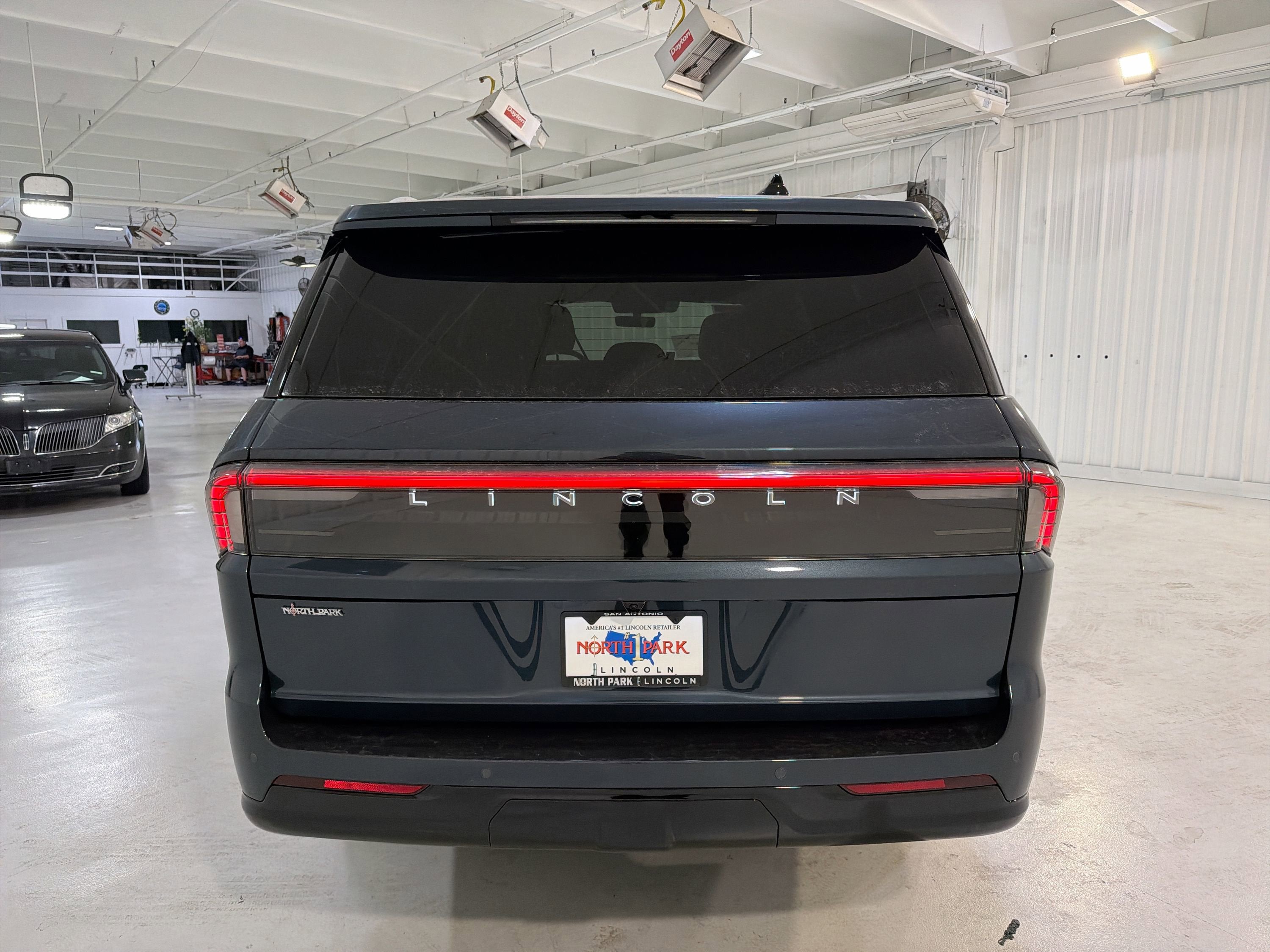 2026 Lincoln Navigator L Reserve