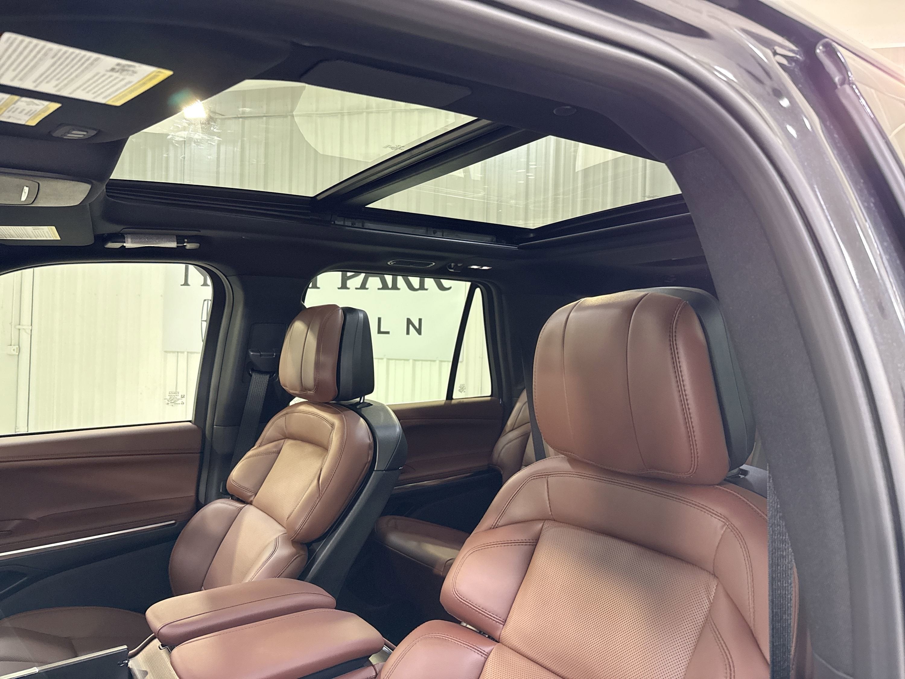 2025 Lincoln Navigator L Reserve