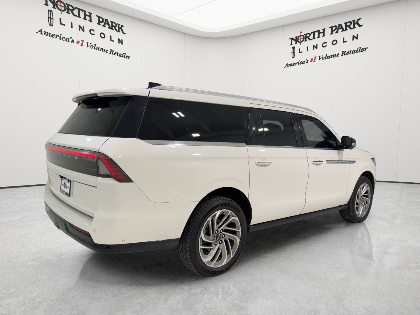 2025 Lincoln Navigator L Reserve