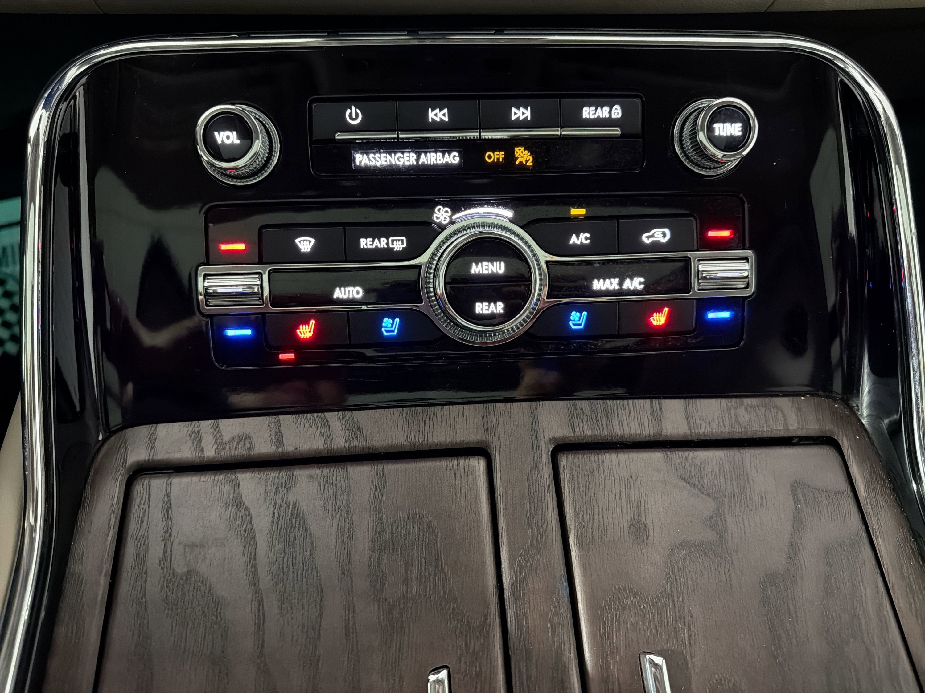 2023 Lincoln Navigator L Reserve