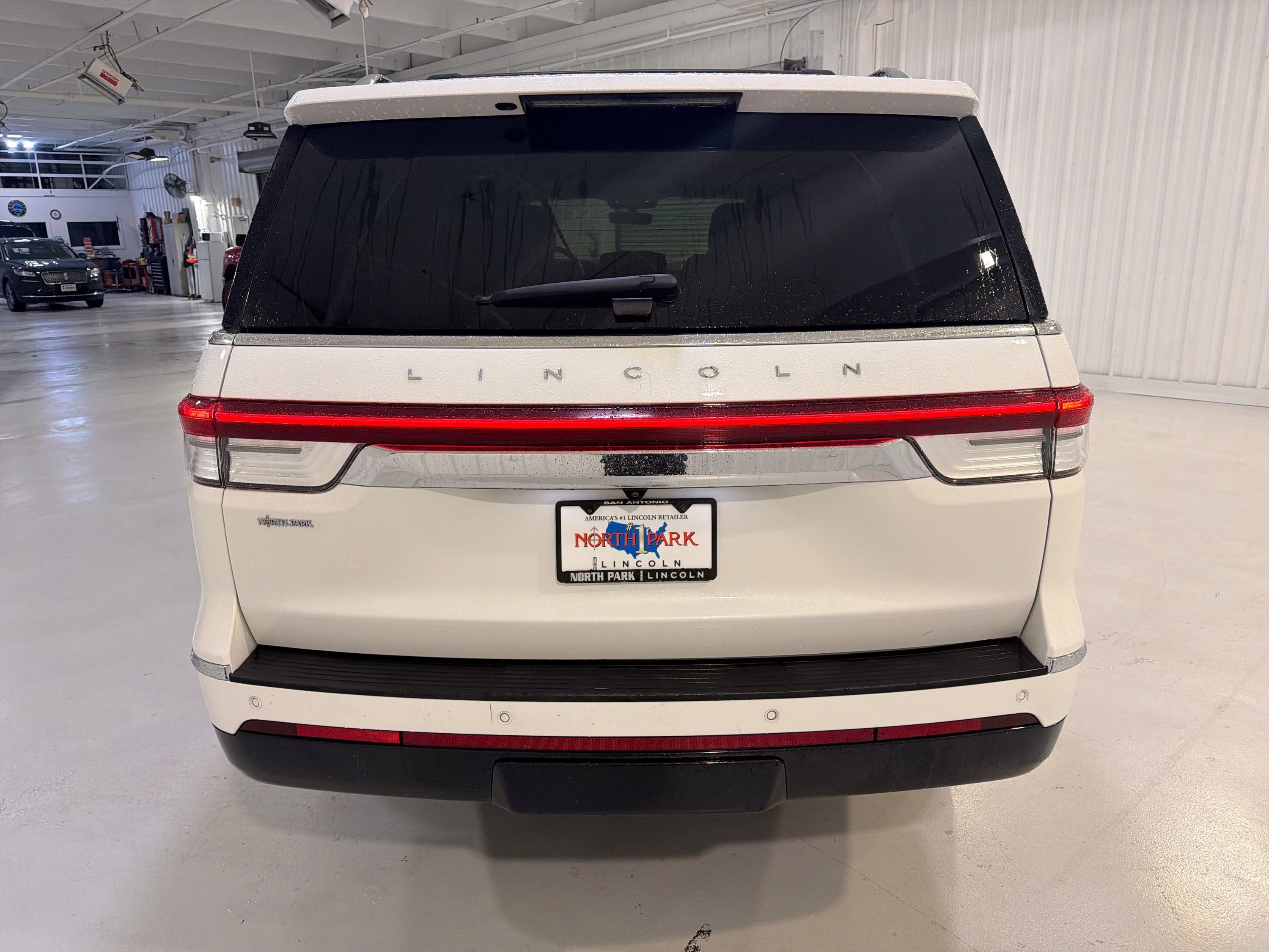 2023 Lincoln Navigator L Reserve